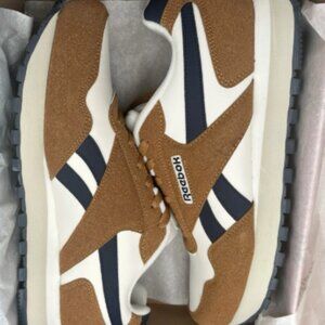 NWT Reebok Harman Wild Brown Tan Navy Shoes | Men’s 10.5